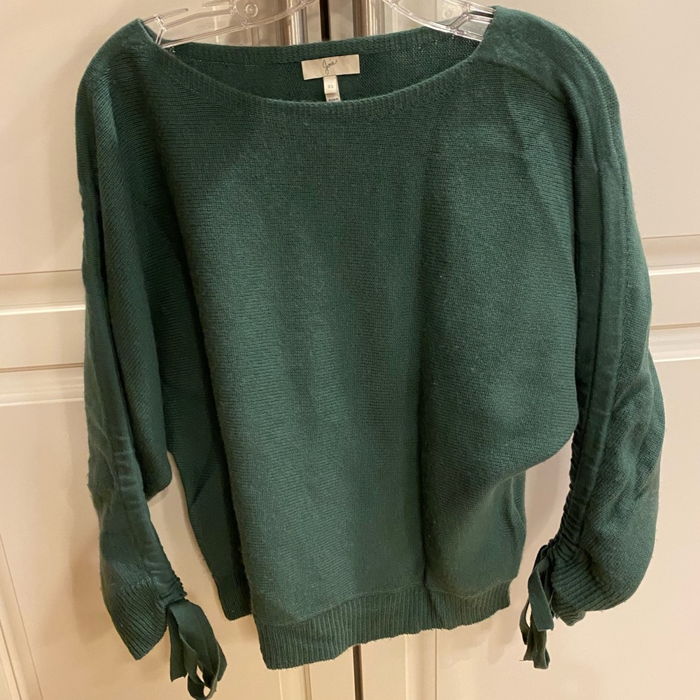 Green joie sweater